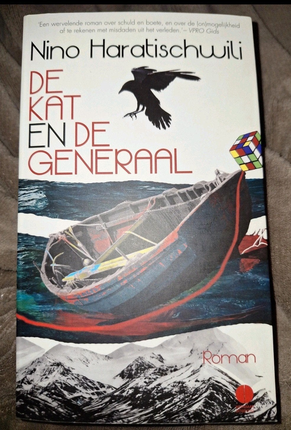 ZGAN: Nino Haratischwili - De kat en de generaal, Wereld overig, Nino Haratischwili, Ophalen of Verzenden, Zo goed als nieuw
