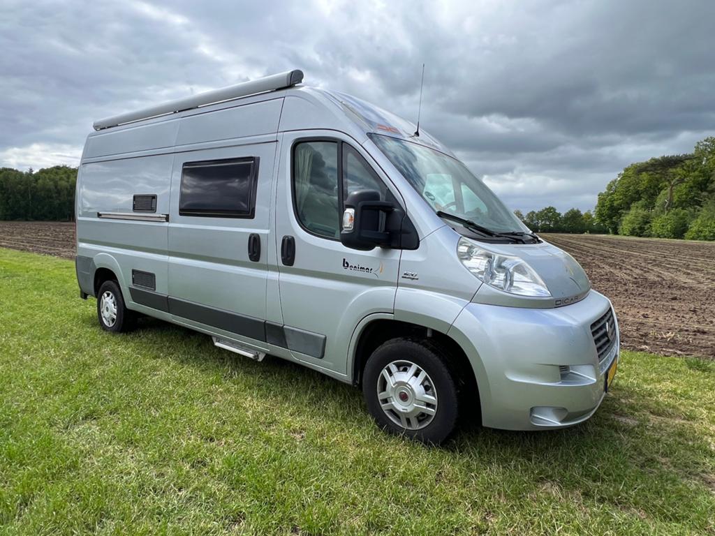 Unieke Camperbus met 4 slaapplaatsen, Koelkast, Buscamper of Camperbus, Ringverwarming, Fiat