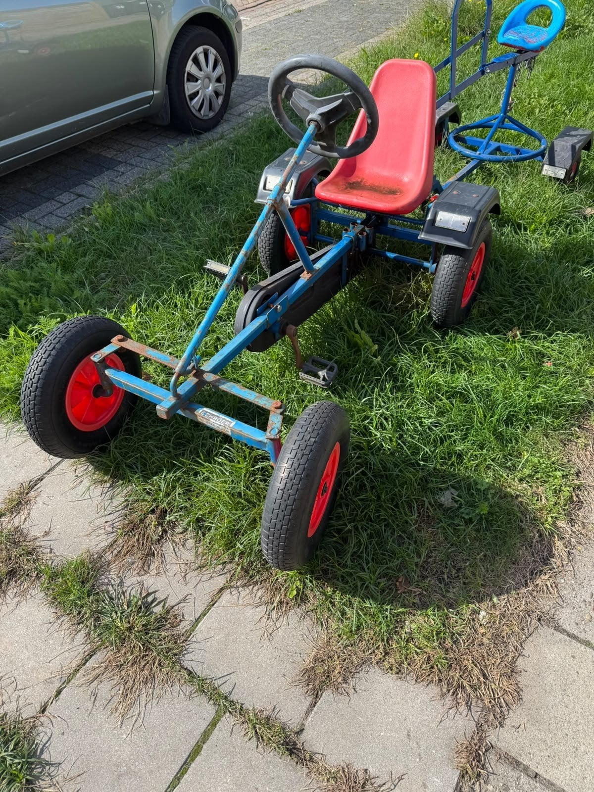 skelter met graafschep