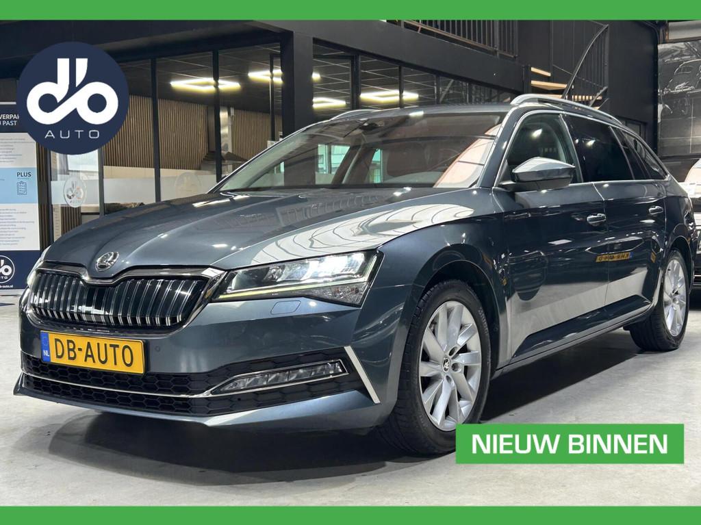 Skoda Superb Combi 1.4 TSI iV Style SOH 90% I WEG KLAPB. TRE, Auto's, Skoda, Gebruikt, Zwart, 4 cilinders, Hybride Elektrisch/Benzine