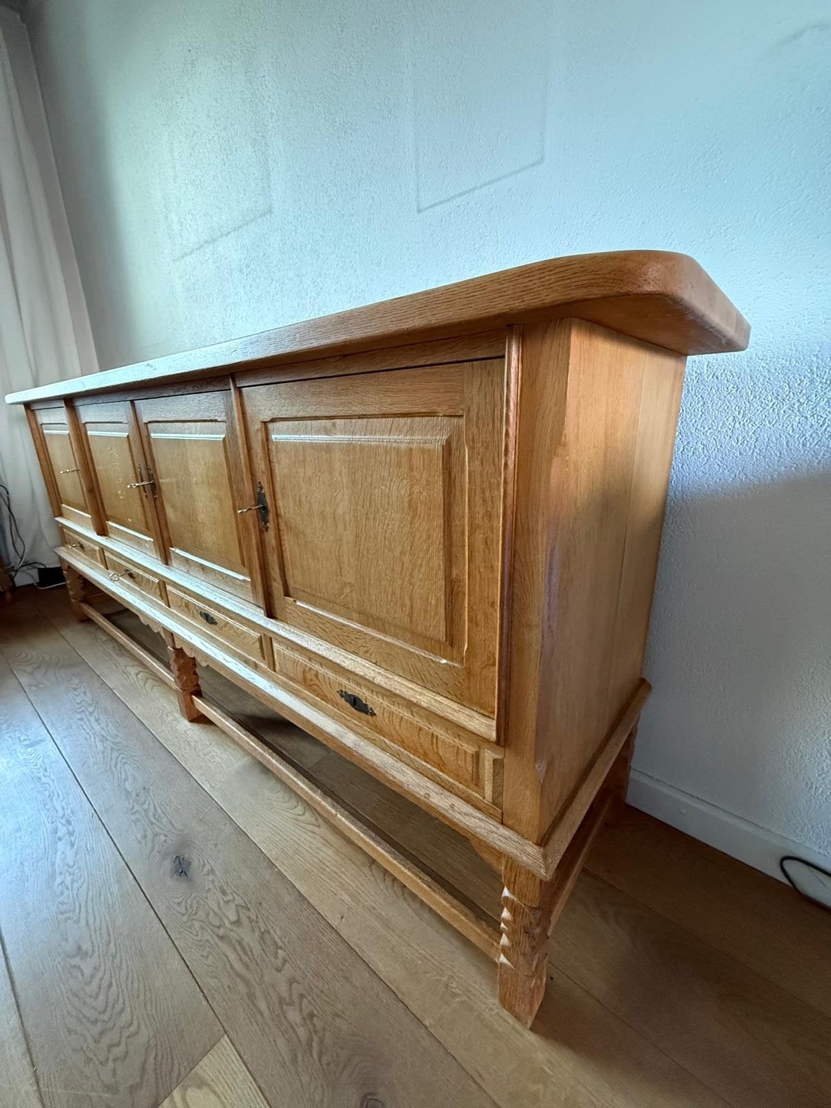 Henning Kjærnulf Deens Design Dressoir  Brutalist 225cm, Ophalen, Gebruikt, Eikenhout, Retro / Vintage