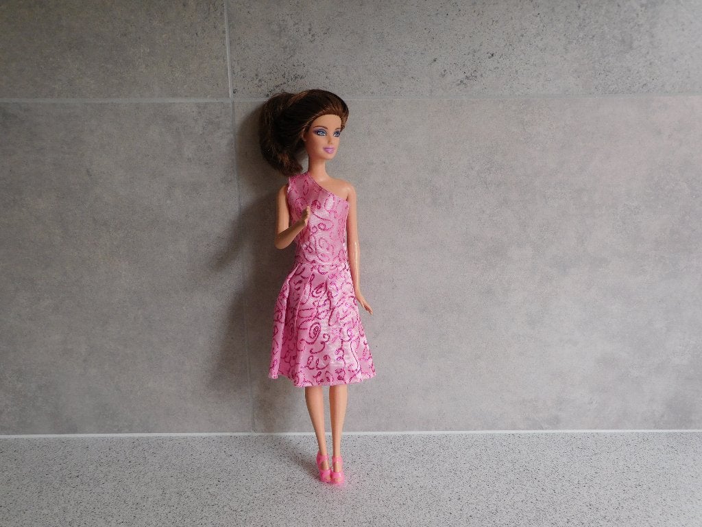 Barbie Bruin Haar Mattel 1999 1186 MJ1 Made in Indonesia, Verzamelen, Poppen, Ophalen of Verzenden, Gebruikt, Fashion Doll