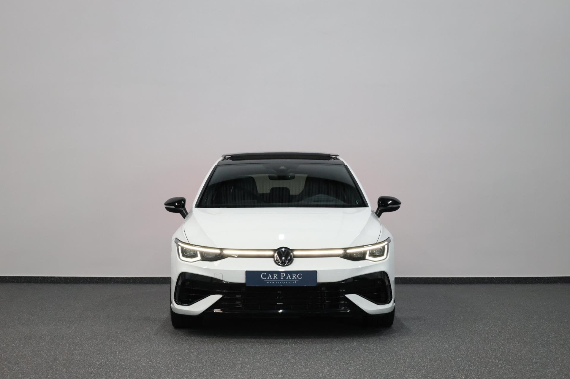 Volkswagen Golf 2.0 TSI R 4Motion 320+PK AKRAPOVIC/IQ+LED/VI, Auto's, Dealer onderhouden, Gebruikt, 4 cilinders, 1984 cc