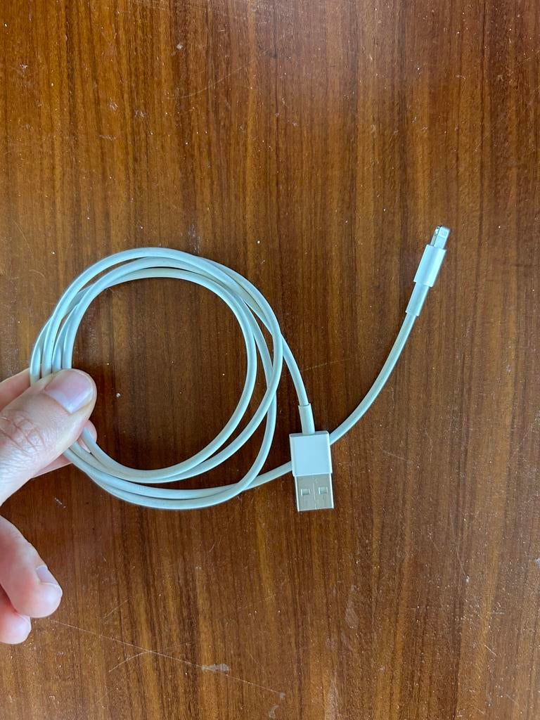 Apple USB kabel naar lightning, Ophalen, Zo goed als nieuw