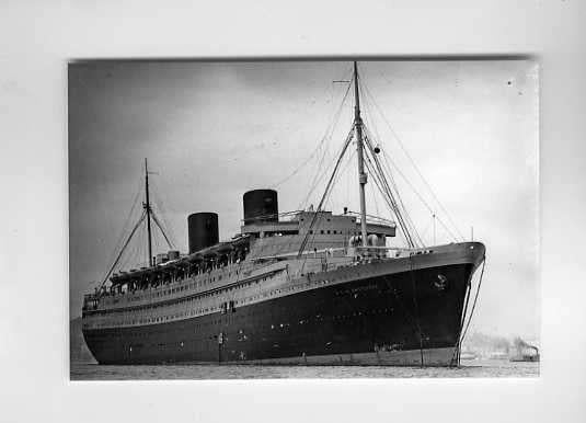 foto-NASM/HAL-nieuw amsterdam-WO2-colors-2x, Verzamelen, Ophalen of Verzenden, Zo goed als nieuw, Boek of Tijdschrift