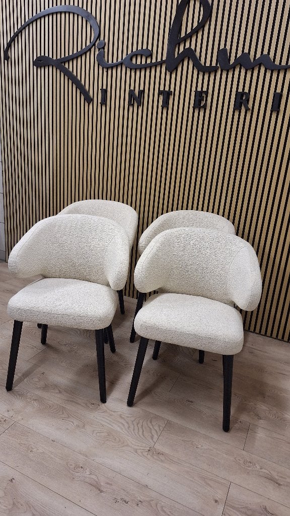 Set van 4 of 8 Richmond Interiors Indigo boucle stoelen SALE, Ophalen, Richmond Interiors model Indigo Hotel Chique, Richmond Interiors