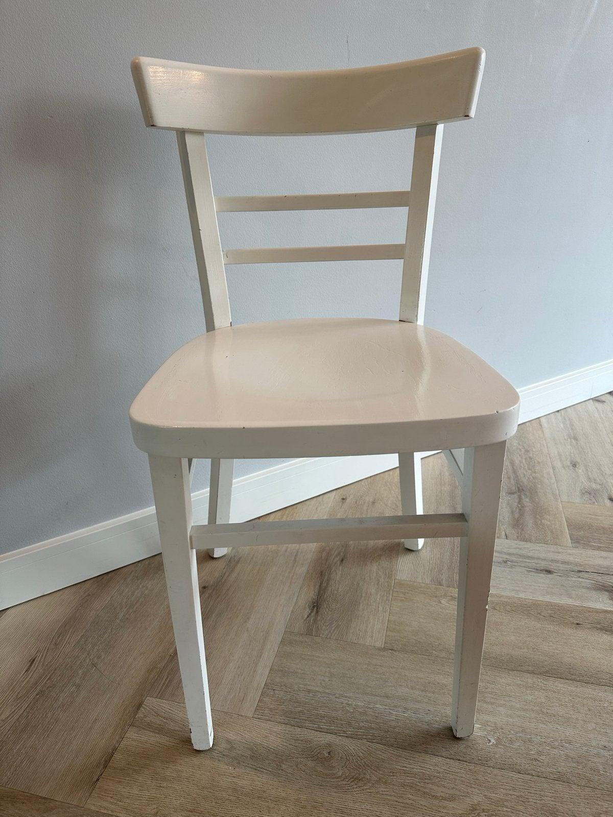 Witte caféstoel -eetkamerstoel (laatste kans gaat 18-7 weg!, Huis en Inrichting, Stoelen, Ophalen, Gebruikt, Drie, Wit