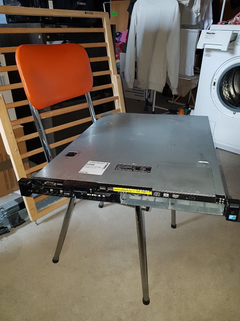 Dell poweredge R410 server, Computers en Software, Ophalen, 2 tot 3 Ghz, 16 GB, Gebruikt