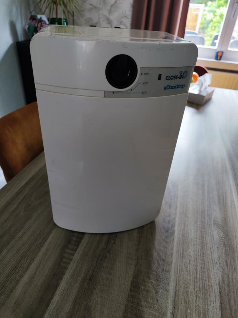 Daalderop Close-in 10 liter boiler, Gebruikt, Aardgas, Minder dan 20 liter, Onbekend