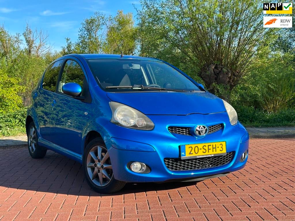 Toyota Aygo 1.0-12V Dynamic Navigator Nap/Airco/Navi, Voorwielaandrijving, Euro 5, Gebruikt, 68 pk