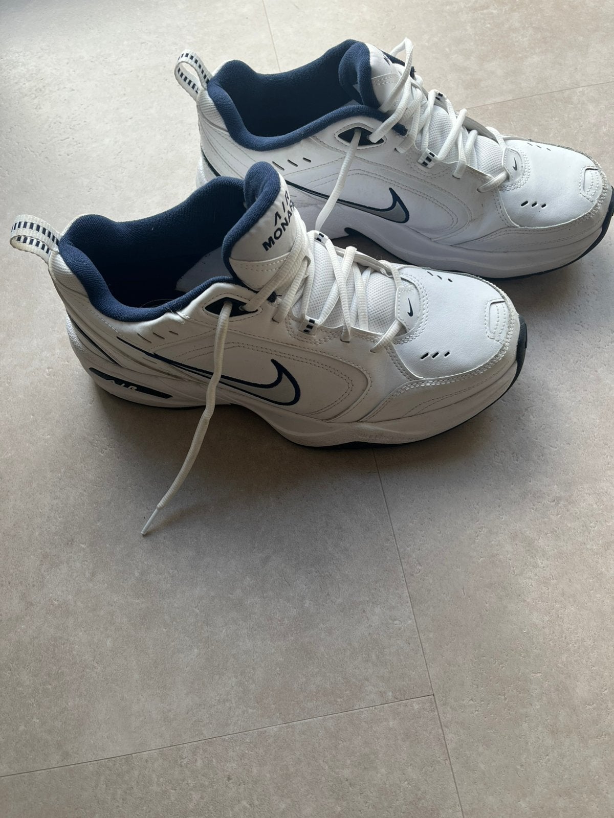 Sportschoen Nike Air Monarch IV, Ophalen, Zo goed als nieuw, Overige typen, Nike