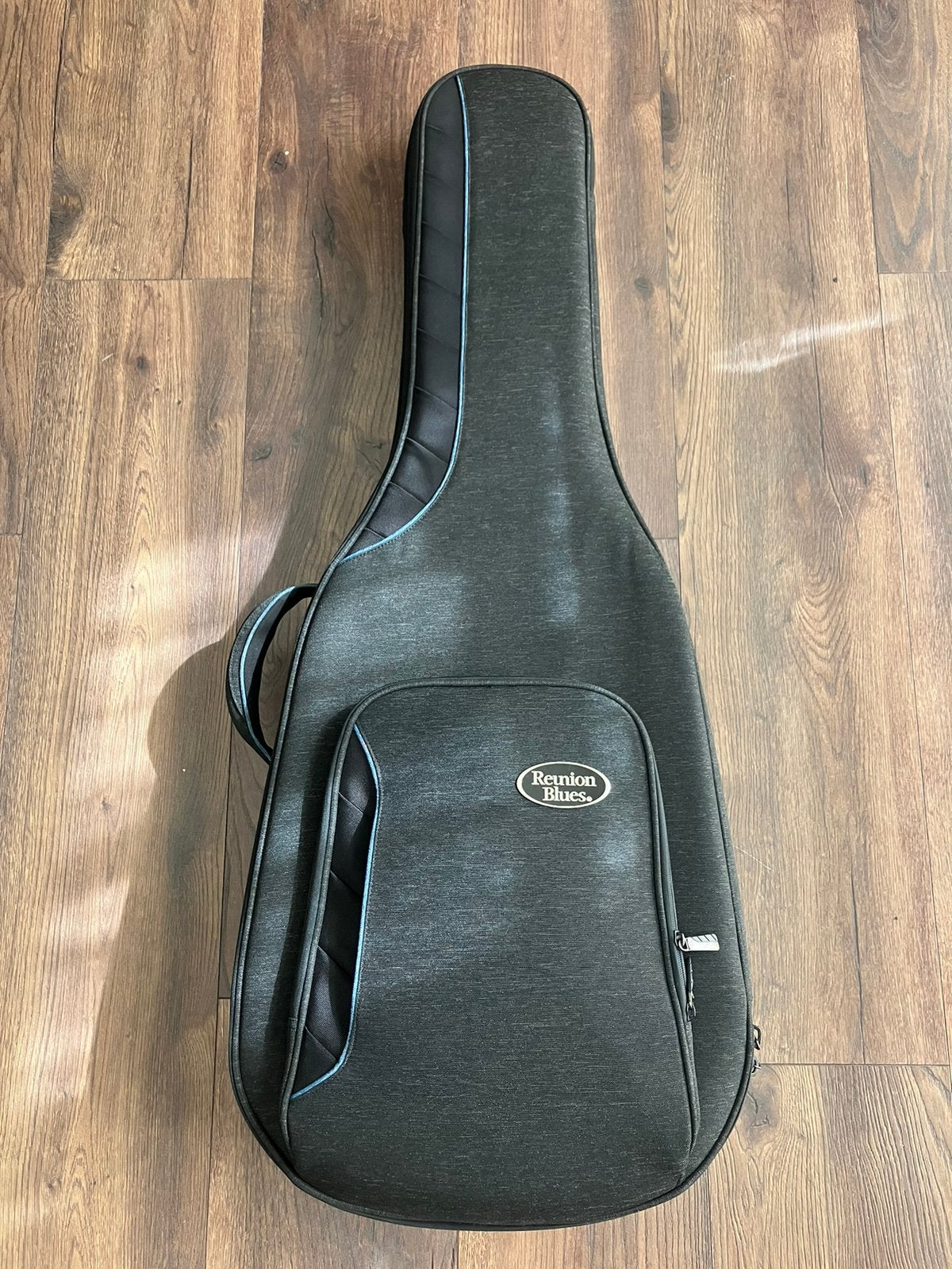 Reunion Blues Small Body Acoustic Case, Muziek en Instrumenten, Behuizingen en Koffers, Ophalen, Gebruikt, Akoestische gitaar