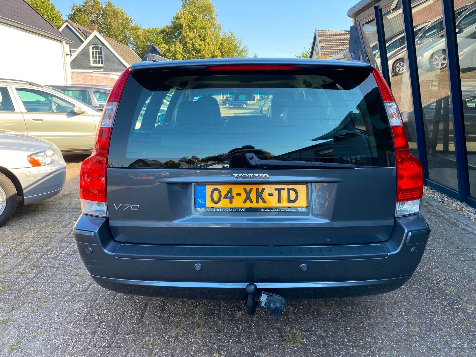 Volvo V70 2.4 Edition Sport Automaat LEER / NAVI / TREKHAAK, Auto's, Volvo, 1498 kg, 2435 cc, Grijs, Euro 4