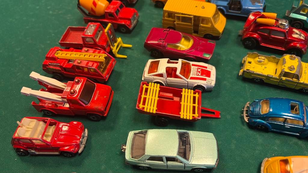 Grote verzameling oude speelgoed auto's, Hobby en Vrije tijd, Modelauto's | 1:87, Zo goed als nieuw, Auto, Majorette, Ophalen of Verzenden