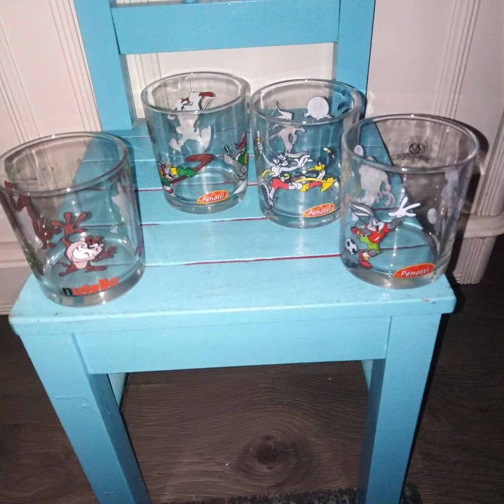 Looney Tunes Penotti/Nutella glazen 4 stuks, Ophalen, Looney Tunes, Gebruikt, Gebruiksvoorwerp