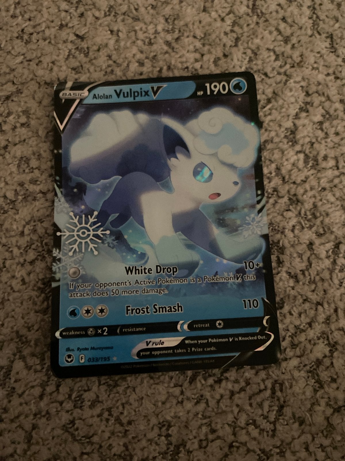 Alolan Vulpix V Pokémon kaart 033/195, Ophalen of Verzenden, Gebruikt, Losse kaart