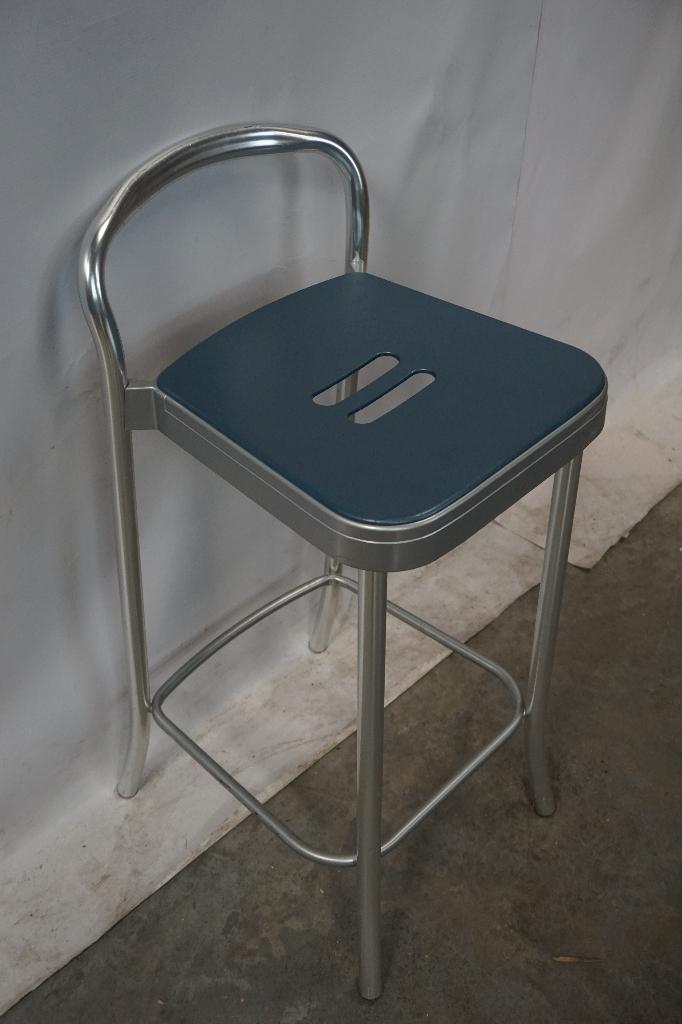 Kartell Mauna-kea barkrukken barkruk krukken, Huis en Inrichting, Barkrukken, Ophalen, Met voetsteun, 60 tot 90 cm, Metaal