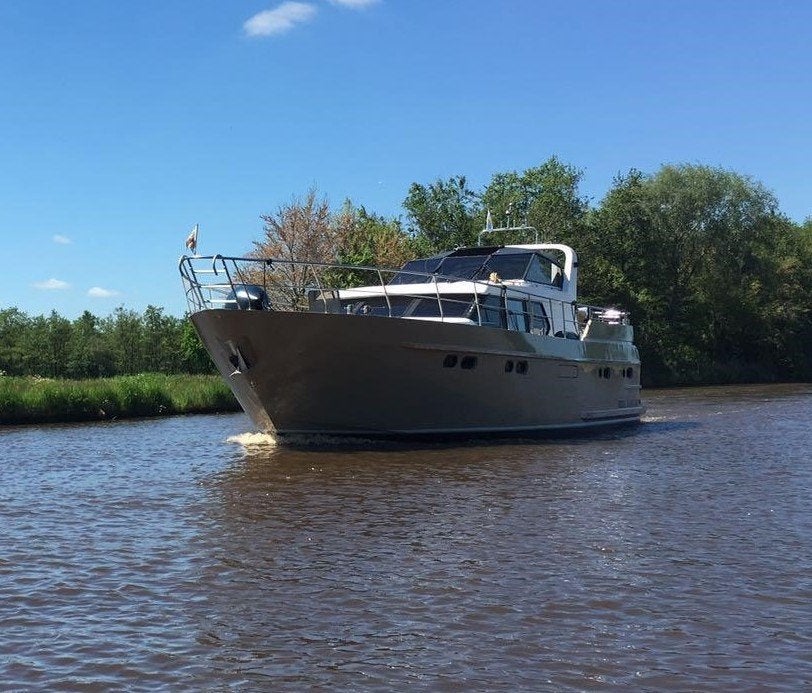 Kruiser te huur, Sloep of Motorboot