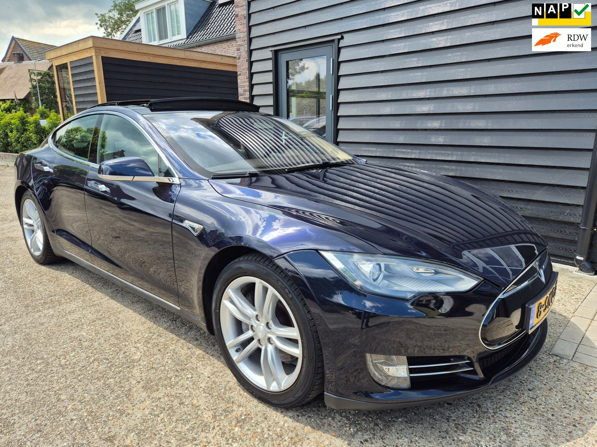 Tesla Model S 85 Performance * Free Supercharging*, Auto's, Tesla, Stoelverwarming, Achterwielaandrijving, Gebruikt, 2075 kg