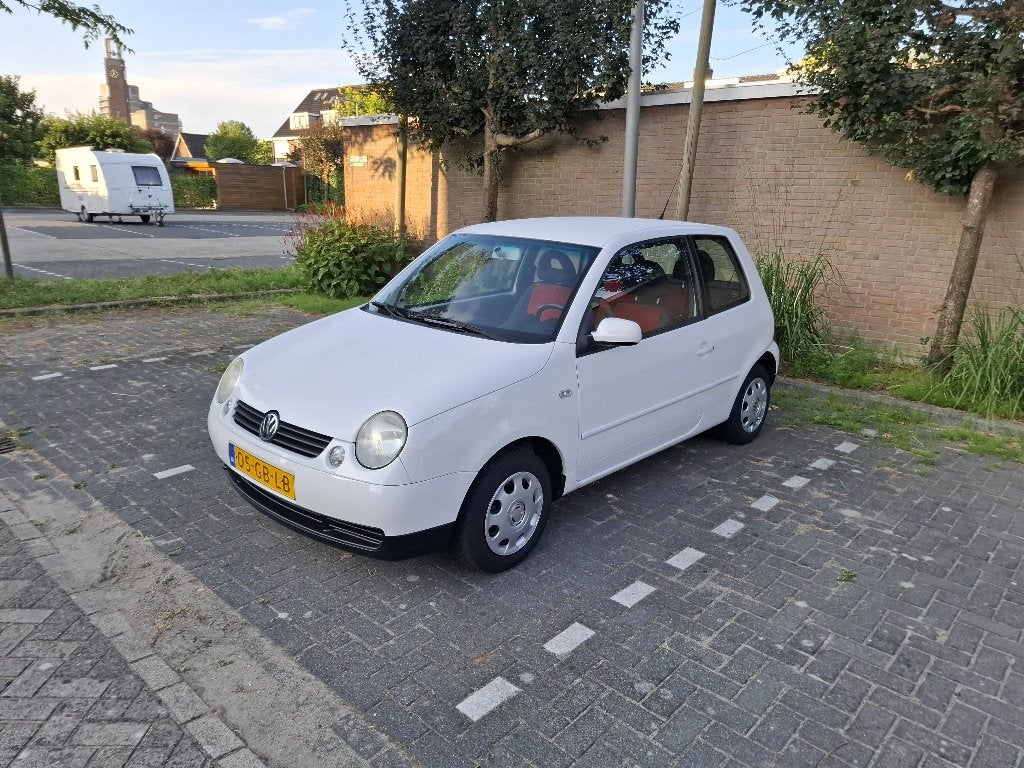 Volkswagen Lupo 1.4 55KW 2000 Wit, Voorwielaandrijving, 31 €/maand, 4 cilinders, 4 stoelen