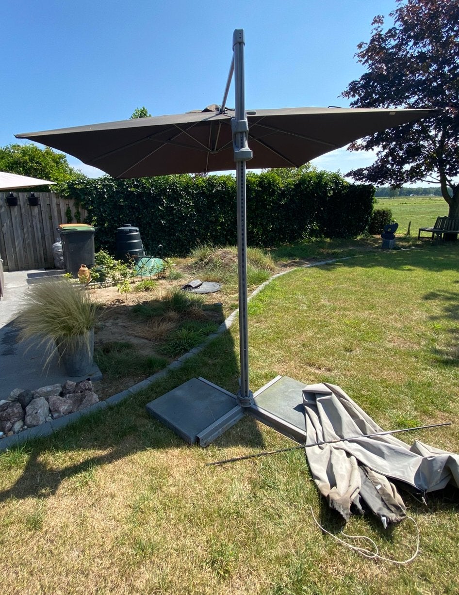 Shadowline Fransisco zweefparasol 300x300 cm, Ophalen, Verstelbaar, Gebruikt, Zweefparasol