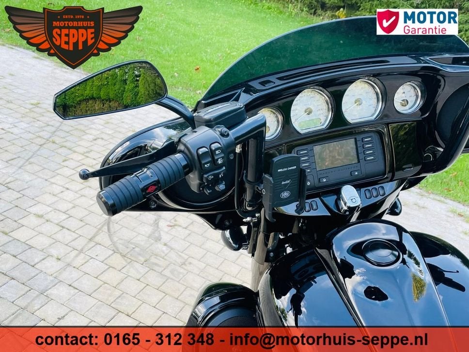 HARLEY-DAVIDSON STREET GLIDE BAGGER AIRRIDE, SUPER BIKE., HARLEY-DAVIDSON, Motorrijbewijs A, Bedrijf, Onbekend