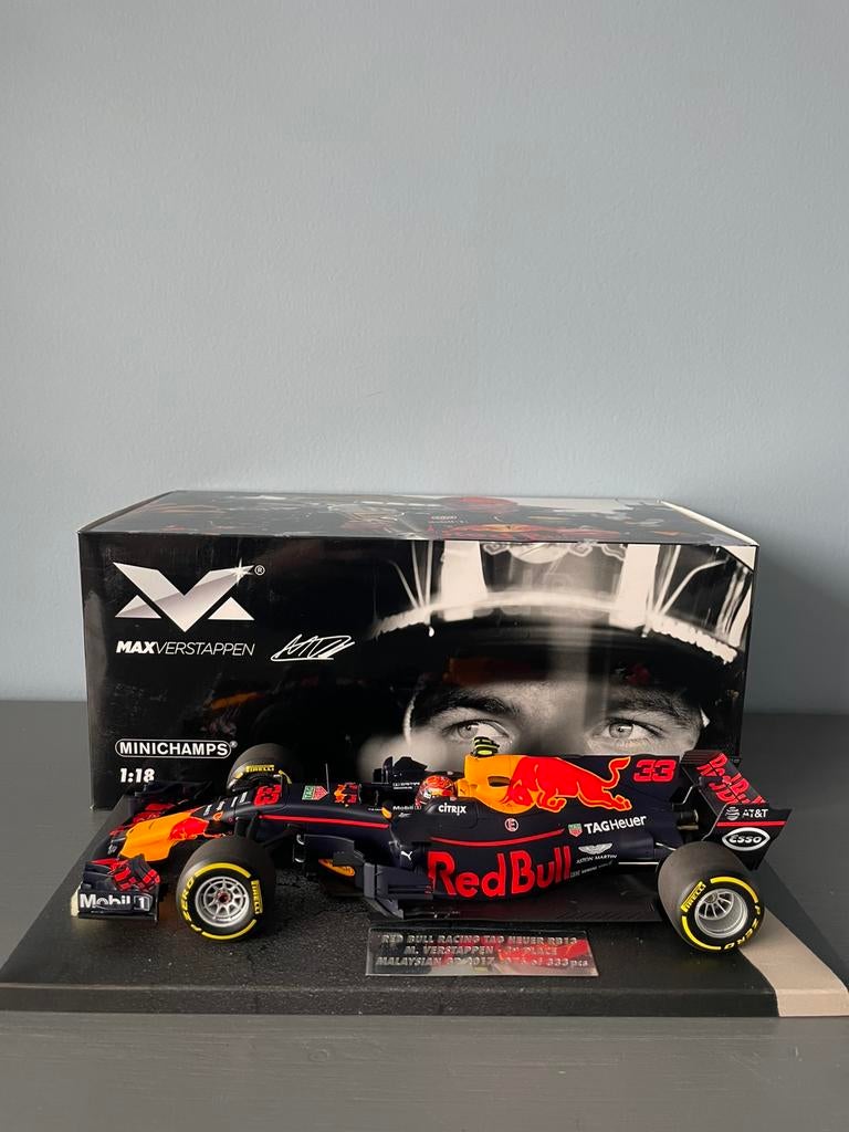 Max Verstappen auto 1:18 2017 Malaysian GP Winner, Hobby en Vrije tijd, Modelauto's | 1:18, Ophalen of Verzenden, Zo goed als nieuw