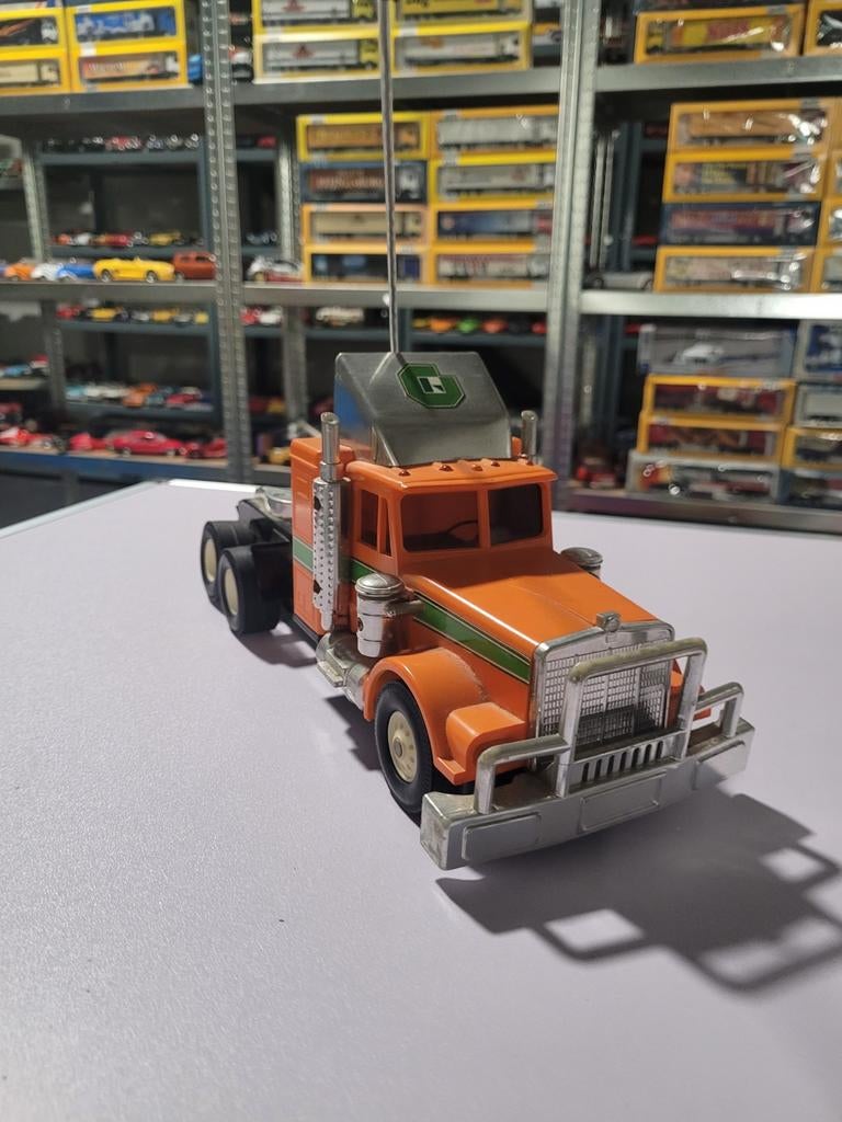Twee kernworht racetrucks, O, O, O, Ophalen of Verzenden