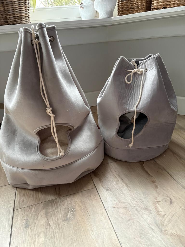 designed by lotte vilar kattenhuis grijs, Dieren en Toebehoren, Ophalen, Zo goed als nieuw, Overige