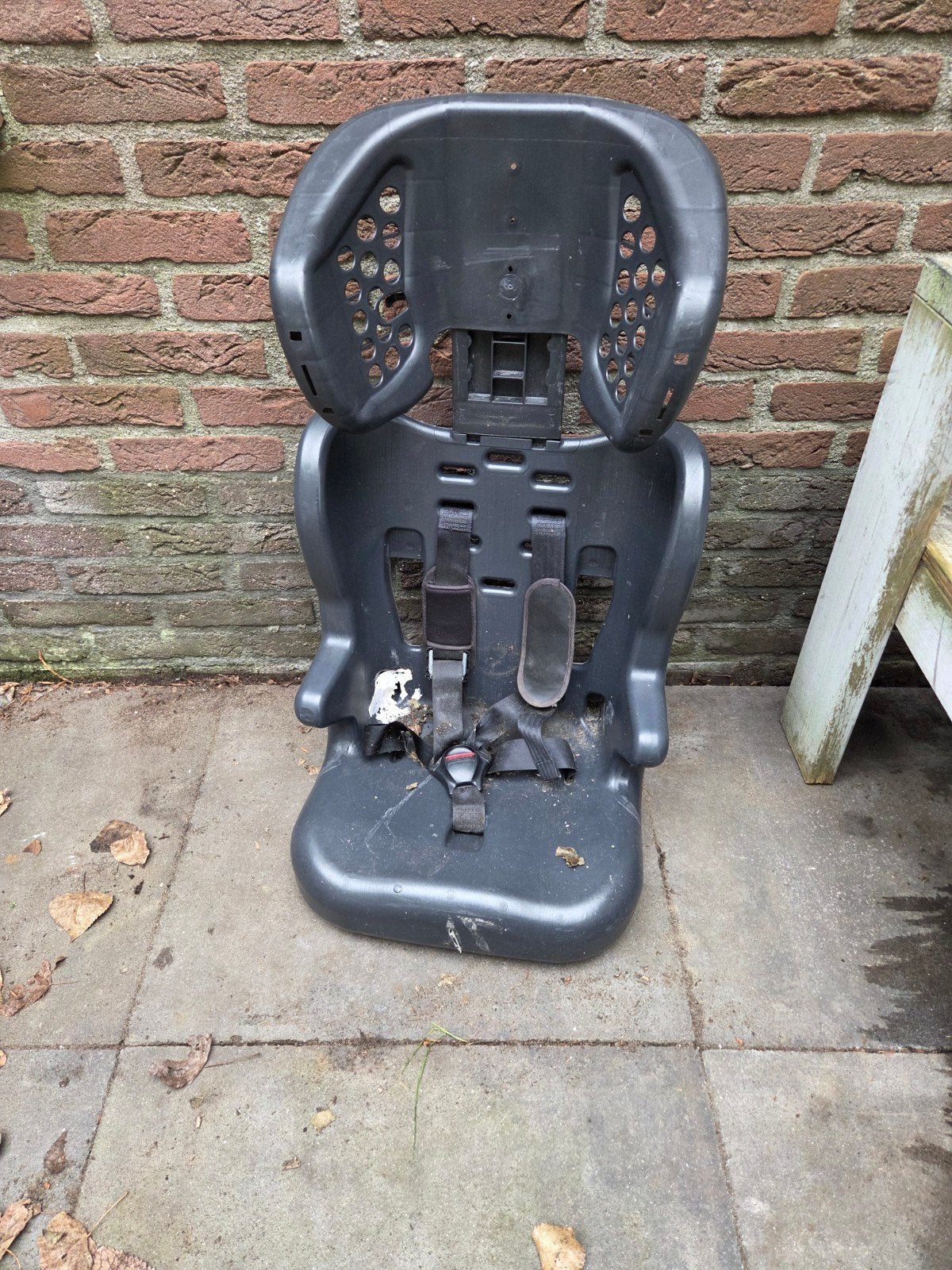 Gratis Gebruikt kinderzitje voor auto, Kinderen en Baby's, Verstelbare rugleuning, 9 t/m 36 kg, Ophalen, Overige merken