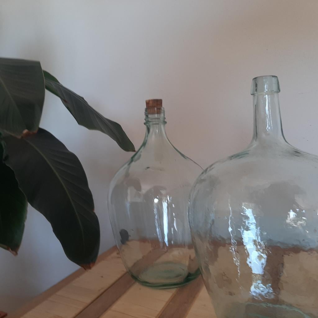 Wijnfles 2 stuks., Ophalen, Zo goed als nieuw, Glas, Brocante