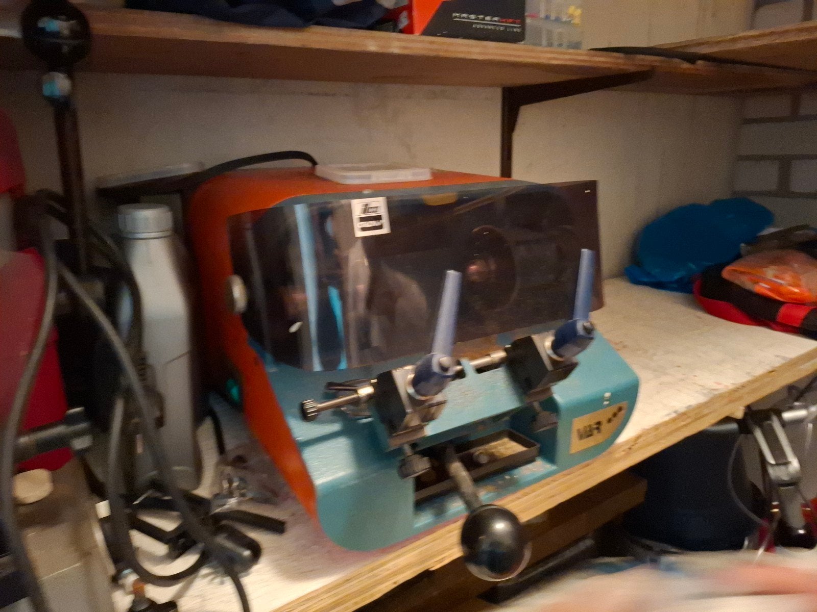 Professionele sleutelslijpmachine, Ophalen, Metaaldraaibank