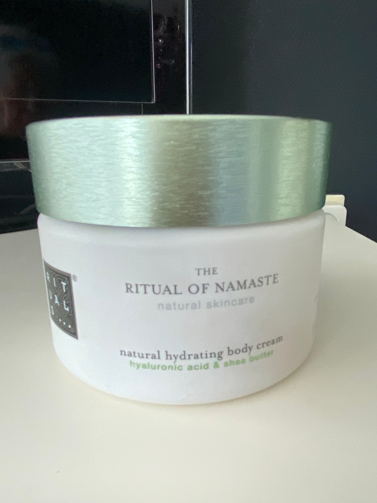 Nieuwe pot Rituals Of Namaste Bodycrème 220 ml, Ophalen of Verzenden, Nieuw, Bodylotion, Crème of Olie