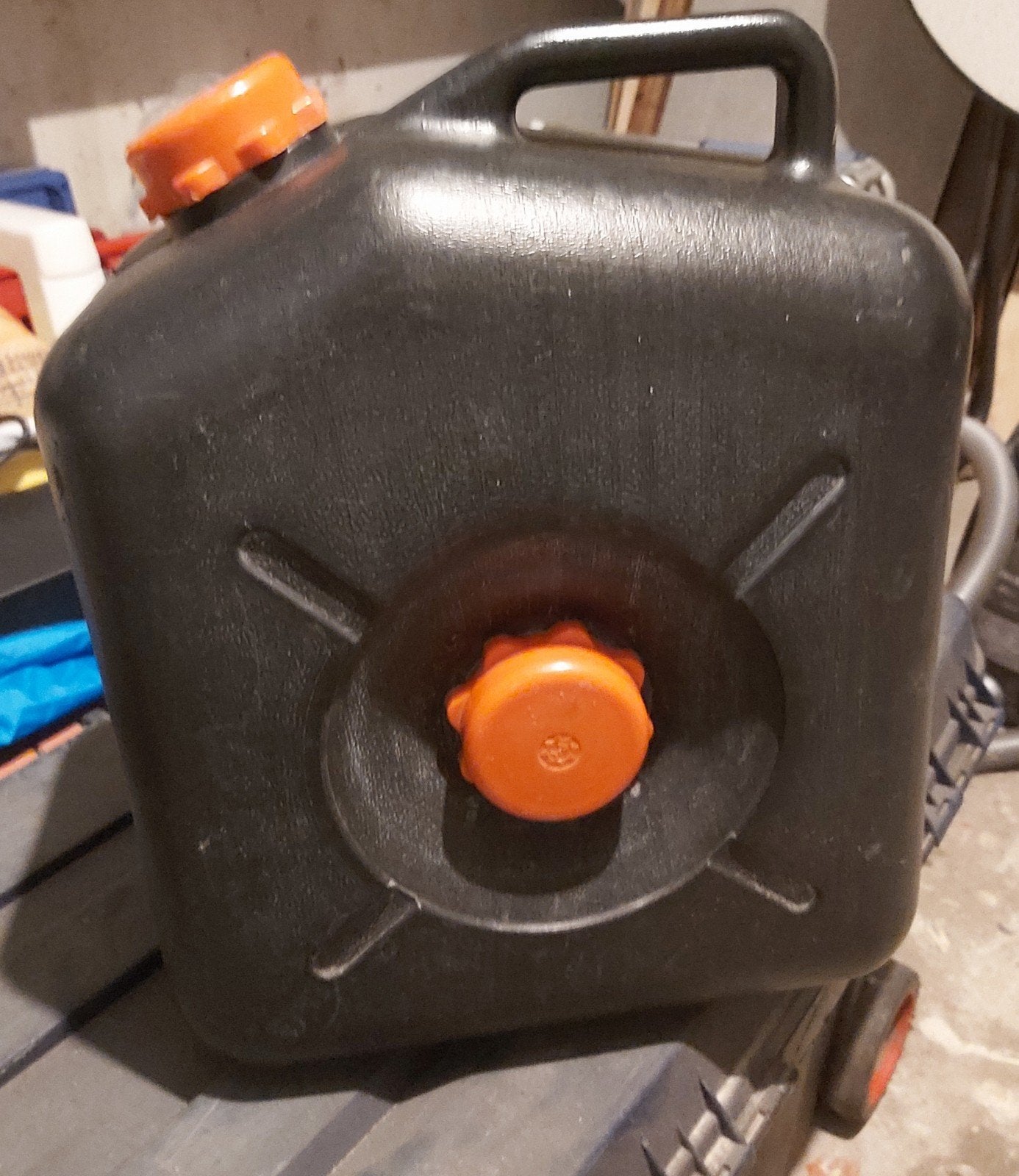 Jerrycan voor brandstof of opvang voor caravan, Auto diversen, Ophalen