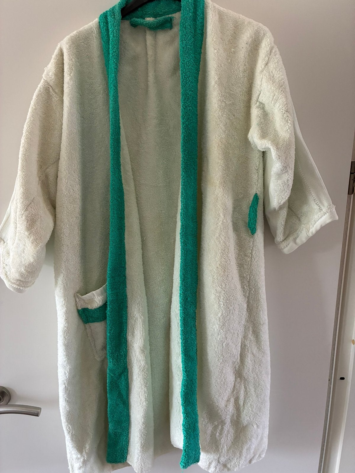 Comfortabele zelfgemaakte kinderbadjas badjas wit met groen, Kleding | Heren, Badmode en Zwemkleding, Ophalen of Verzenden, Maat 48/50 (M)