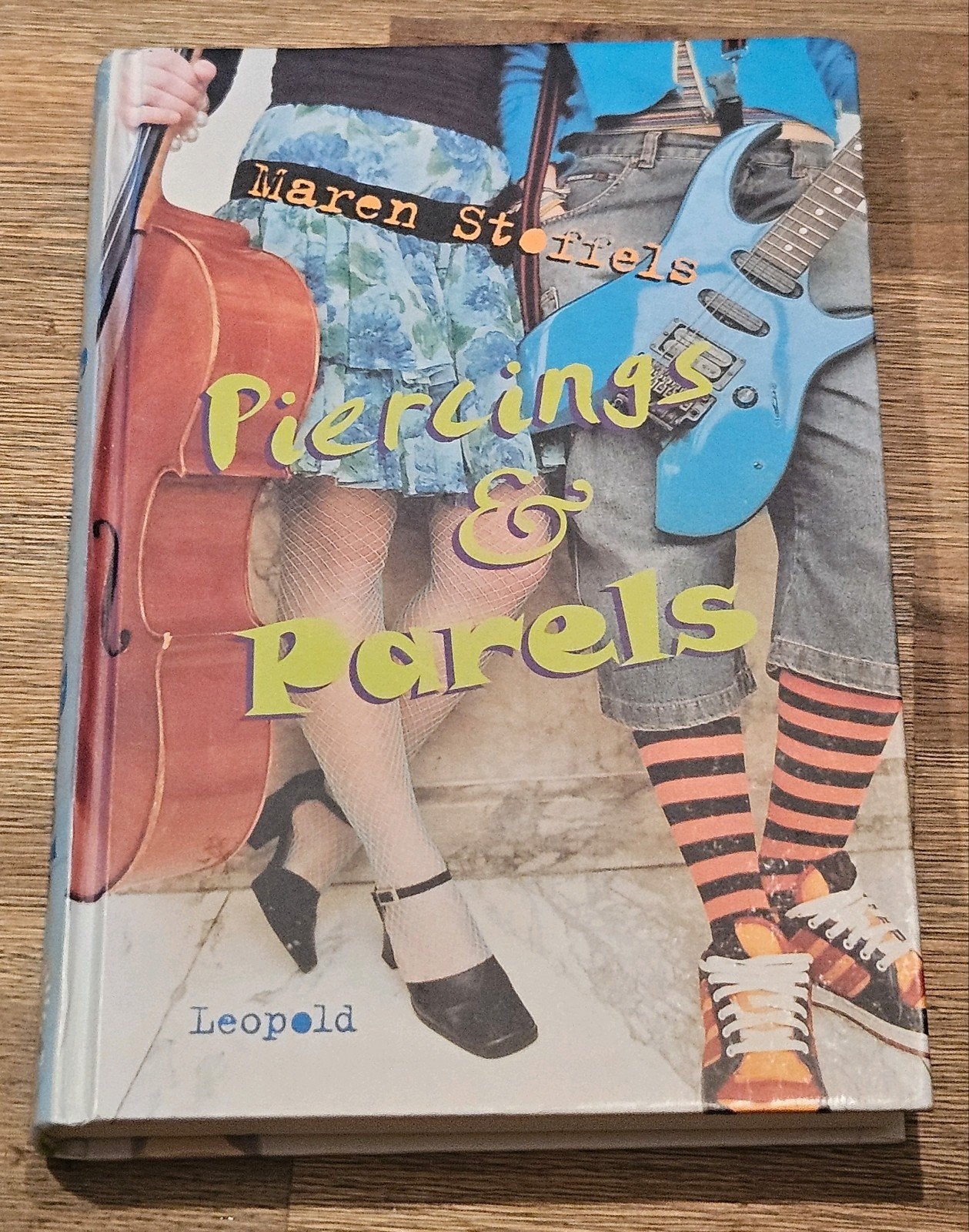 Piercing & Parels - Maren Stoffels (Bekroond met Book Award), Ophalen of Verzenden, Gelezen, Maren Stoffels