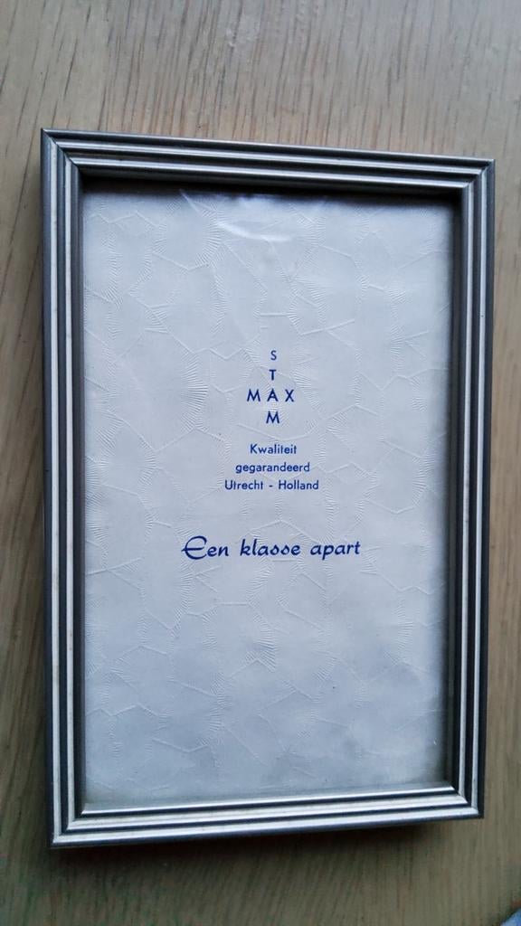 Klein antiek zilver kleur fotolijstje bol glas witte randjes, Antiek en Kunst, Ophalen