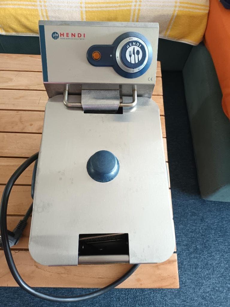 HENDI friteuse !, 4 liter of meer, Ophalen of Verzenden, Gebruikt