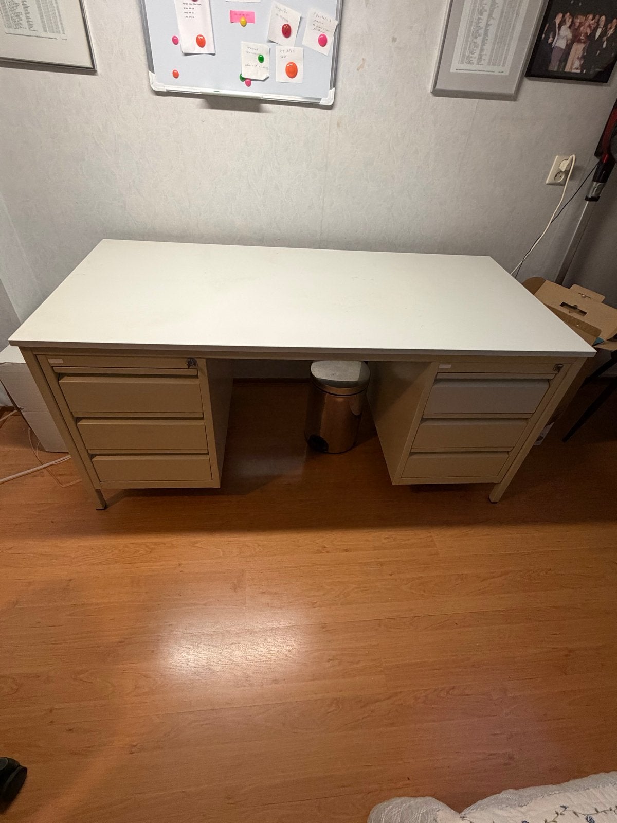 Ruim bureau met lades - 160x75 cm, Ophalen, Gebruikt, Met lades, Metaal
