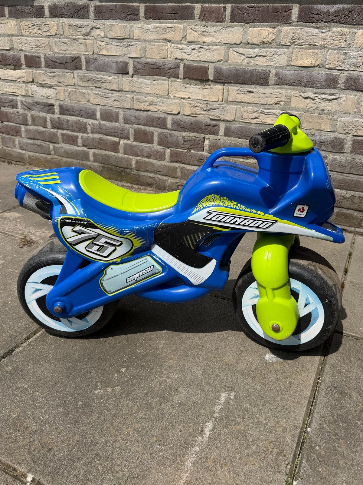 Blauwe loopmotor 'Tornado' voor kinderen, Ophalen, Gebruikt