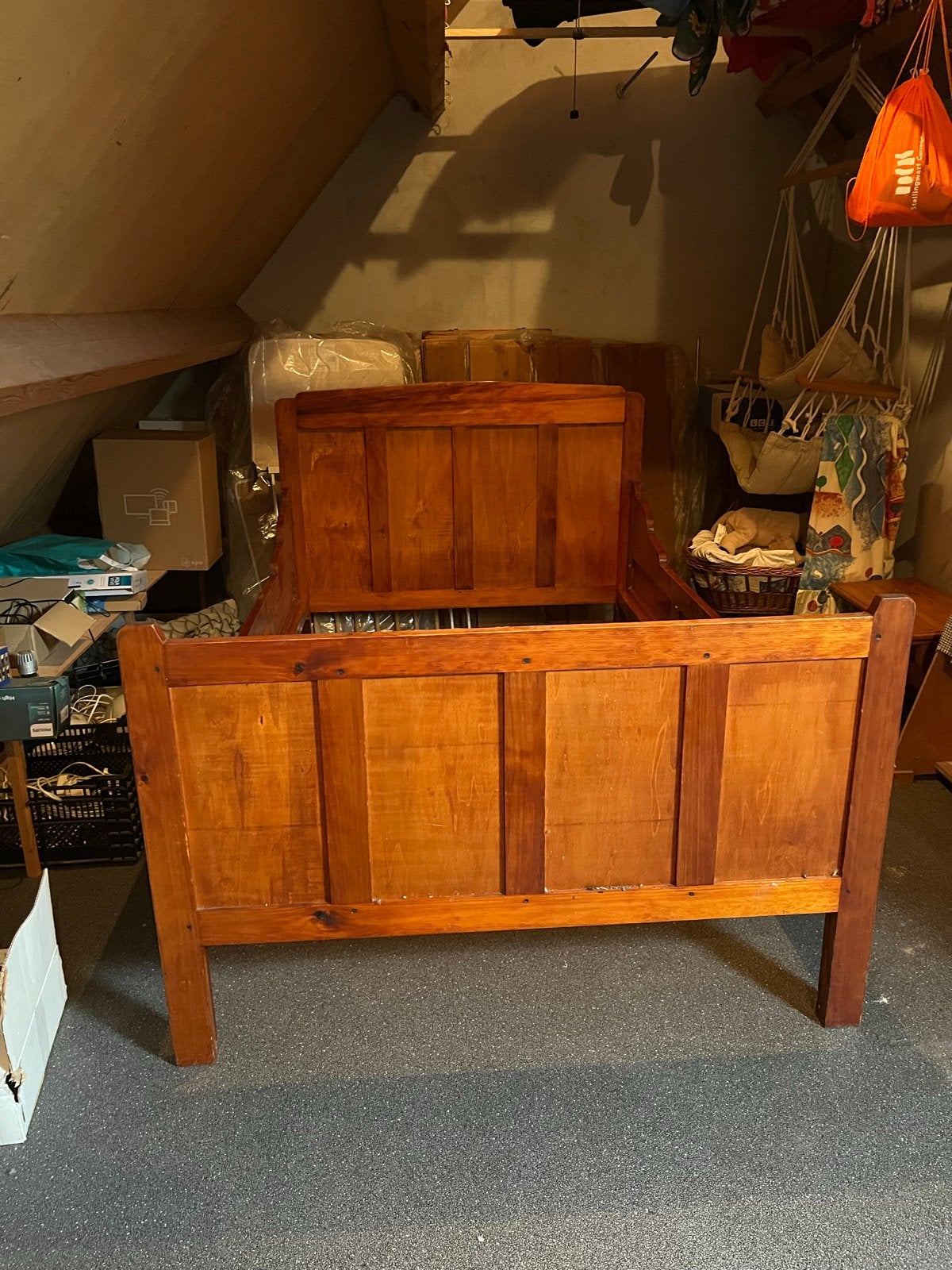 Zeer netjes en stevig oud houten twijfelaar bed, Huis en Inrichting, Slaapkamer | Bedden, Ophalen, Gebruikt, Bruin, 190 cm of minder