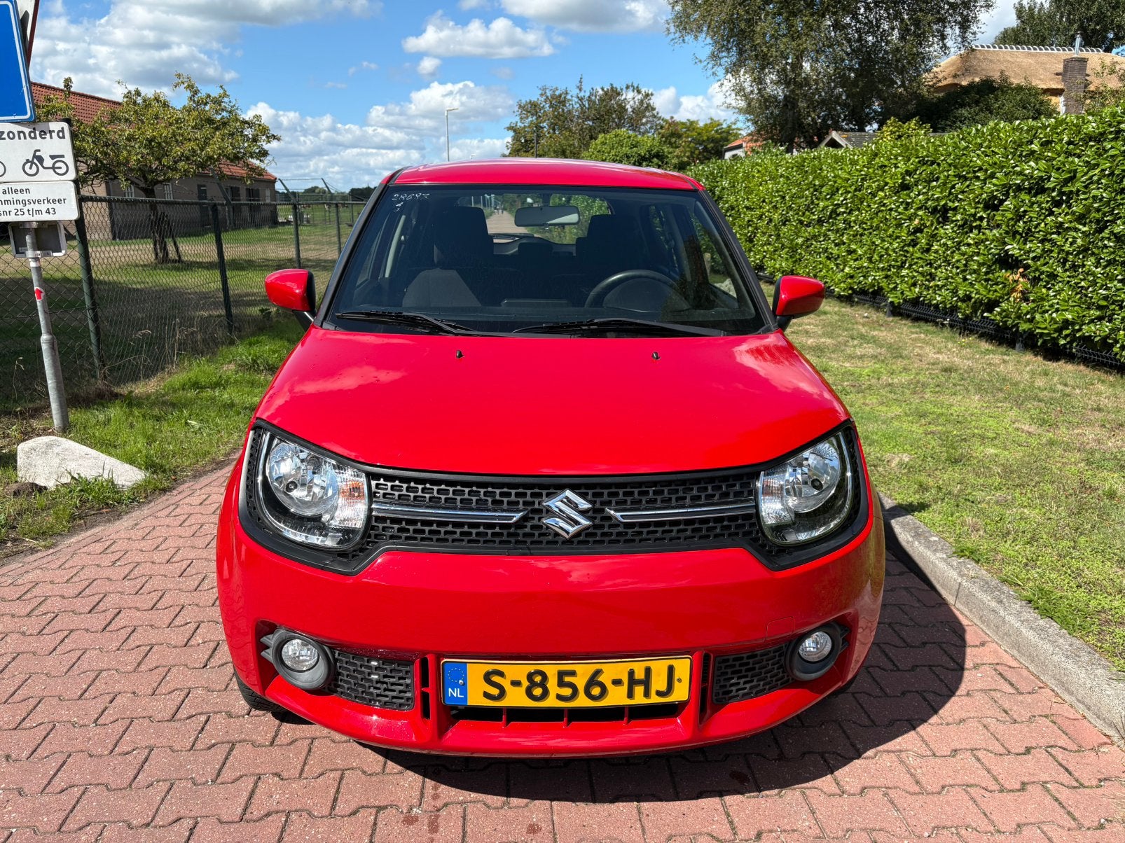 Suzuki Ignis 1.2 Dualjet 90pk 2017 Rood, Auto's, Voorwielaandrijving, 4 cilinders, Bedrijf, Handgeschakeld