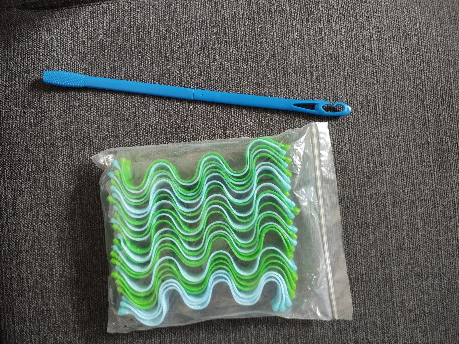 Haarkrullers voor beach waves - set met haak, Ophalen of Verzenden, Zo goed als nieuw