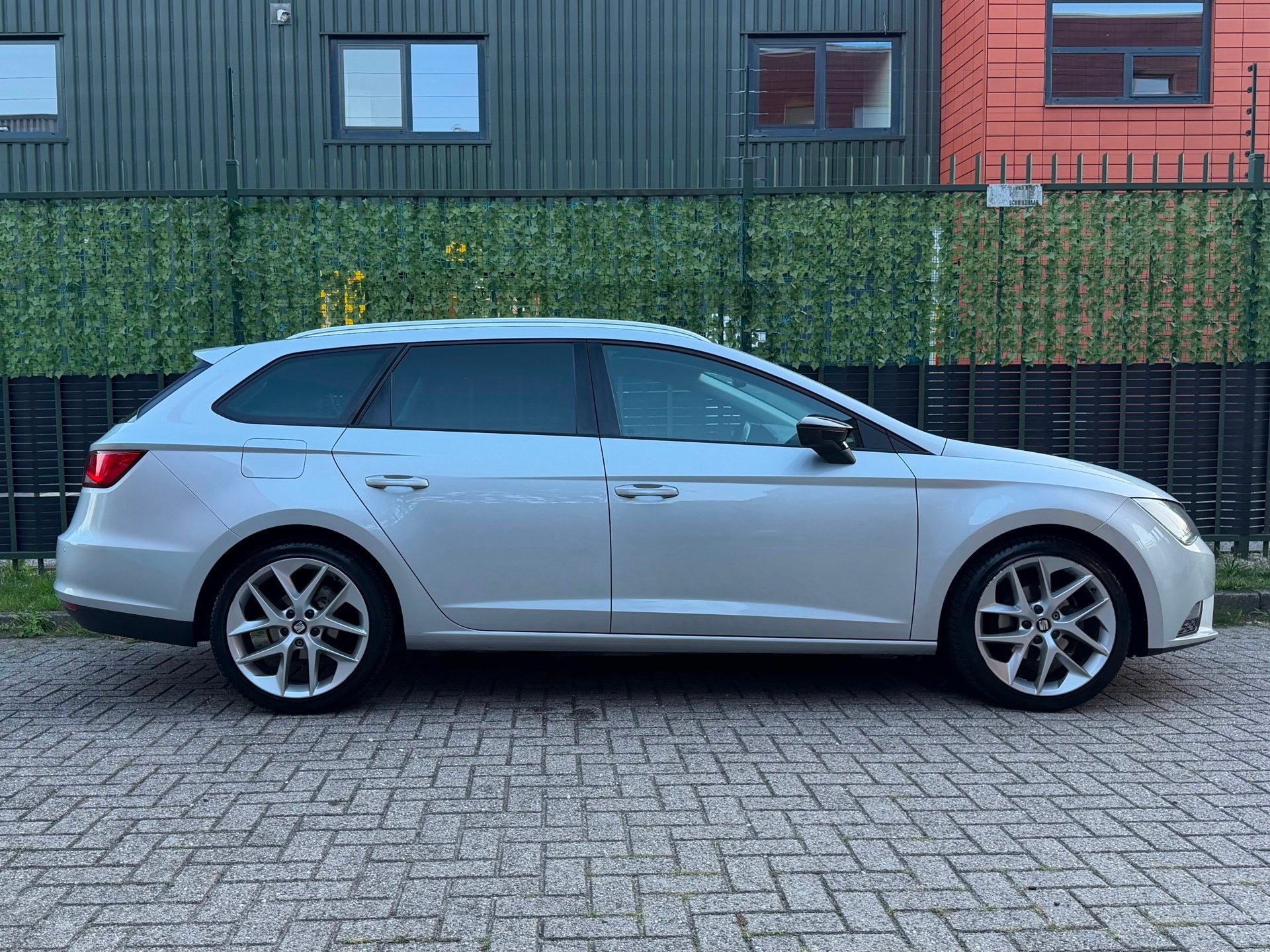 Foto 5 van Seat Leon ST 1.0 EcoTSI Style Connect 2016 CRUISE|NAVI|NAP