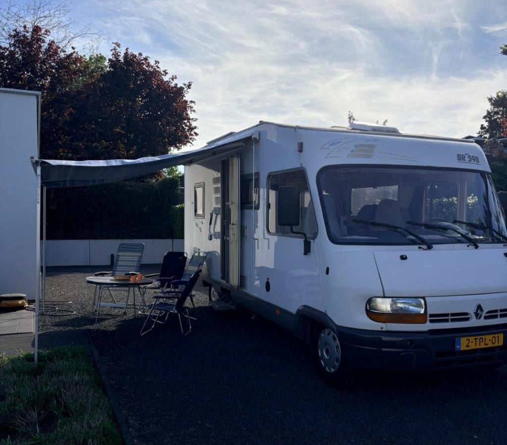 Foto 6 van Topstaat: 6-persoons Hymer BR598 camper | APK: maart 2027