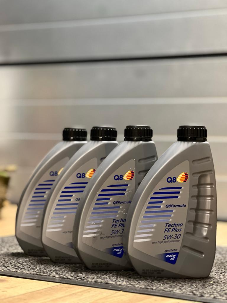 4x 1L Q8 5W-30 Synthetische Motorolie - Nieuw en Ongeopend, Ophalen of Verzenden, Nieuw, Ford