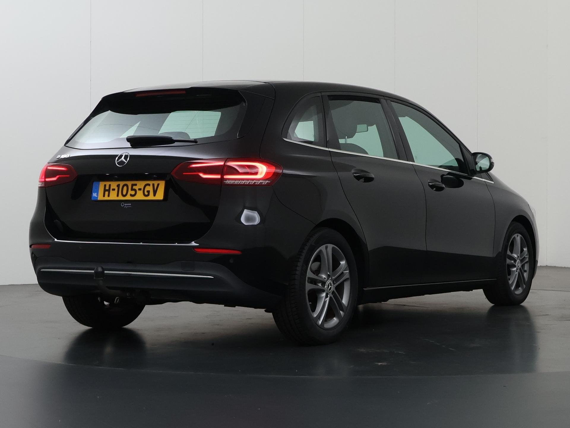 Mercedes-Benz B-klasse 180 Advantage | Achteruitrijcamera |, Dealer onderhouden, 136 pk, Gebruikt, 4 cilinders