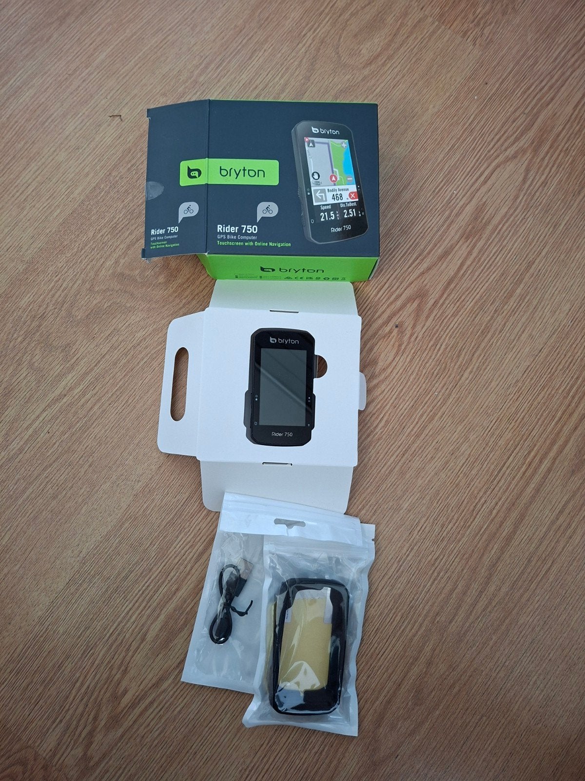 Bryton Rider 750 GPS Fietscomputer met Navigatie, Fietsen en Brommers, Fietsaccessoires | Fietscomputers, Ophalen of Verzenden