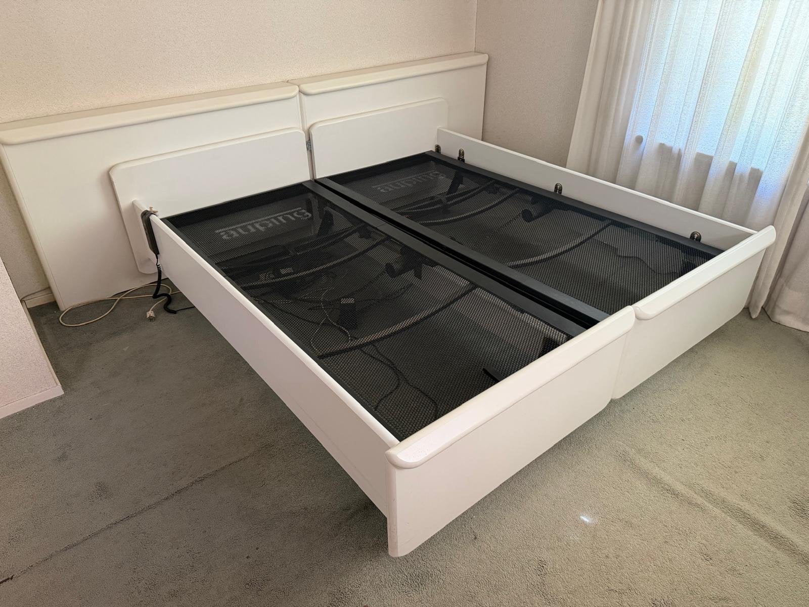 Auping bed met verstelbare bedbodems en nachtkastjes, Ophalen, Wit, Tweepersoons, 180 cm