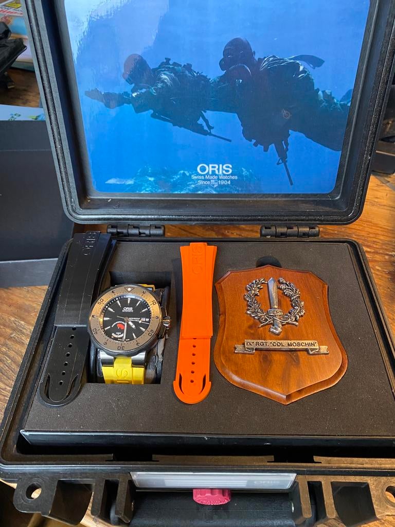 Oris Col moshin limited edition, Ophalen, Zo goed als nieuw, Oranje, Jongen of Meisje